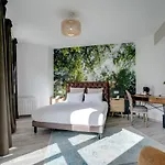 Hotel La Maison Centre 3*