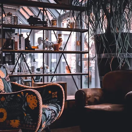 Hotel La Maison Centre 3*