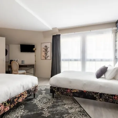 Hotel La Maison Centre 3*