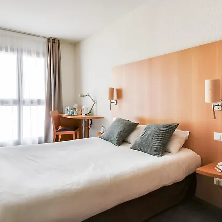 Hotel La Maison Centre 3*