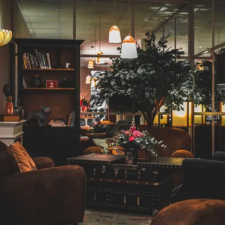 La Maison Centre Hotell