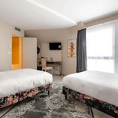 La Maison Centre 3*