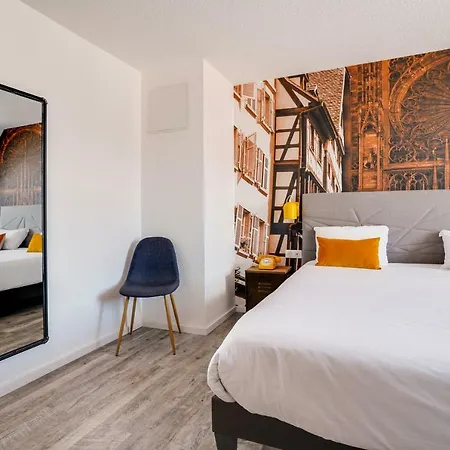 La Maison Centre Hotell 3*