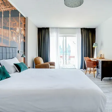 호텔 La Maison Centre 3*