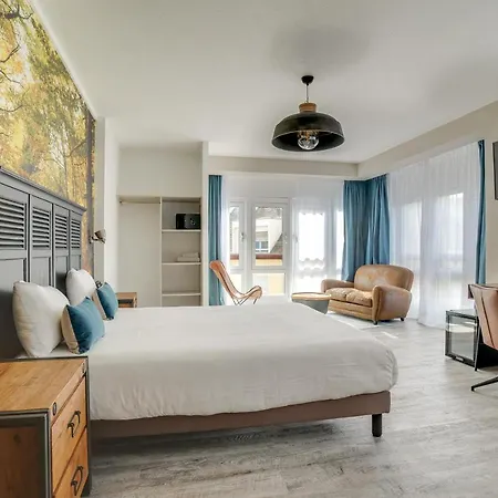 Hotel La Maison Centre 3*