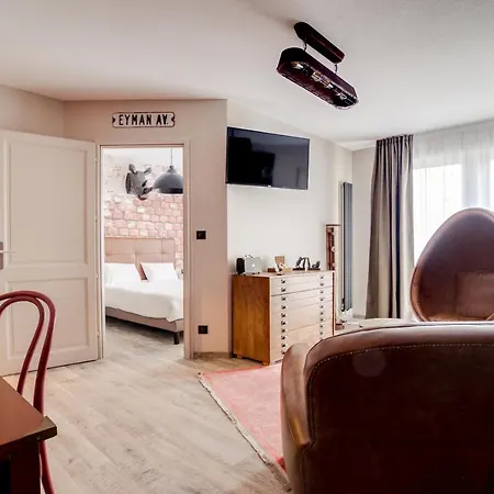 La Maison Centre Hotell 3*