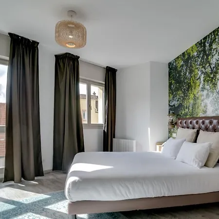La Maison Centre 3*