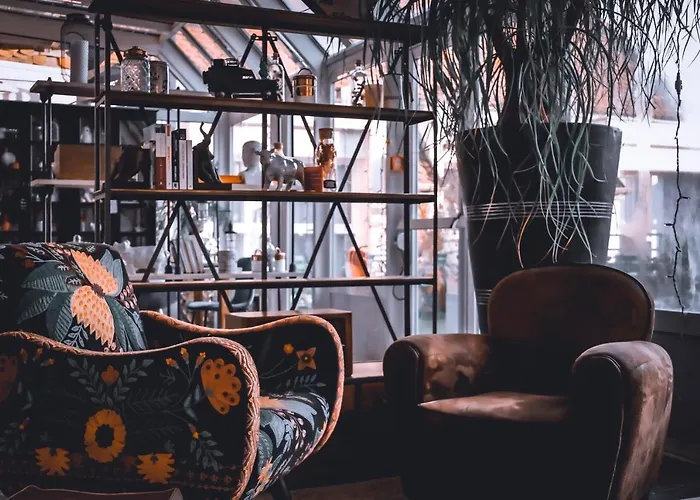 Hotel La Maison Centre 3*