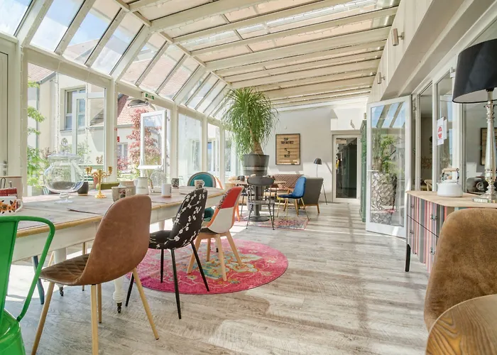 Hotel La Maison Centre 3*